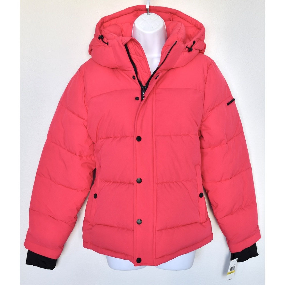 BCBGENERATION NWT MISSY HOODED THUMBHOLE SHORT FUCHSIA PUFFER JACKET. SIZE M - Picture 6 of 16